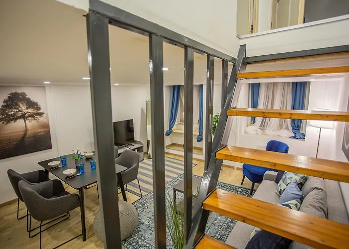 Cosy Flat In The Dob Street - Sapphire